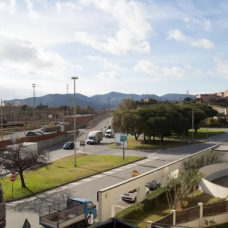Yellow House Apartment Savona